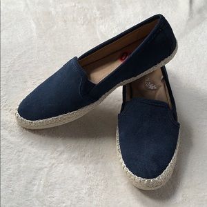 Women’s size 10 navy aerosols espadrilles loafers